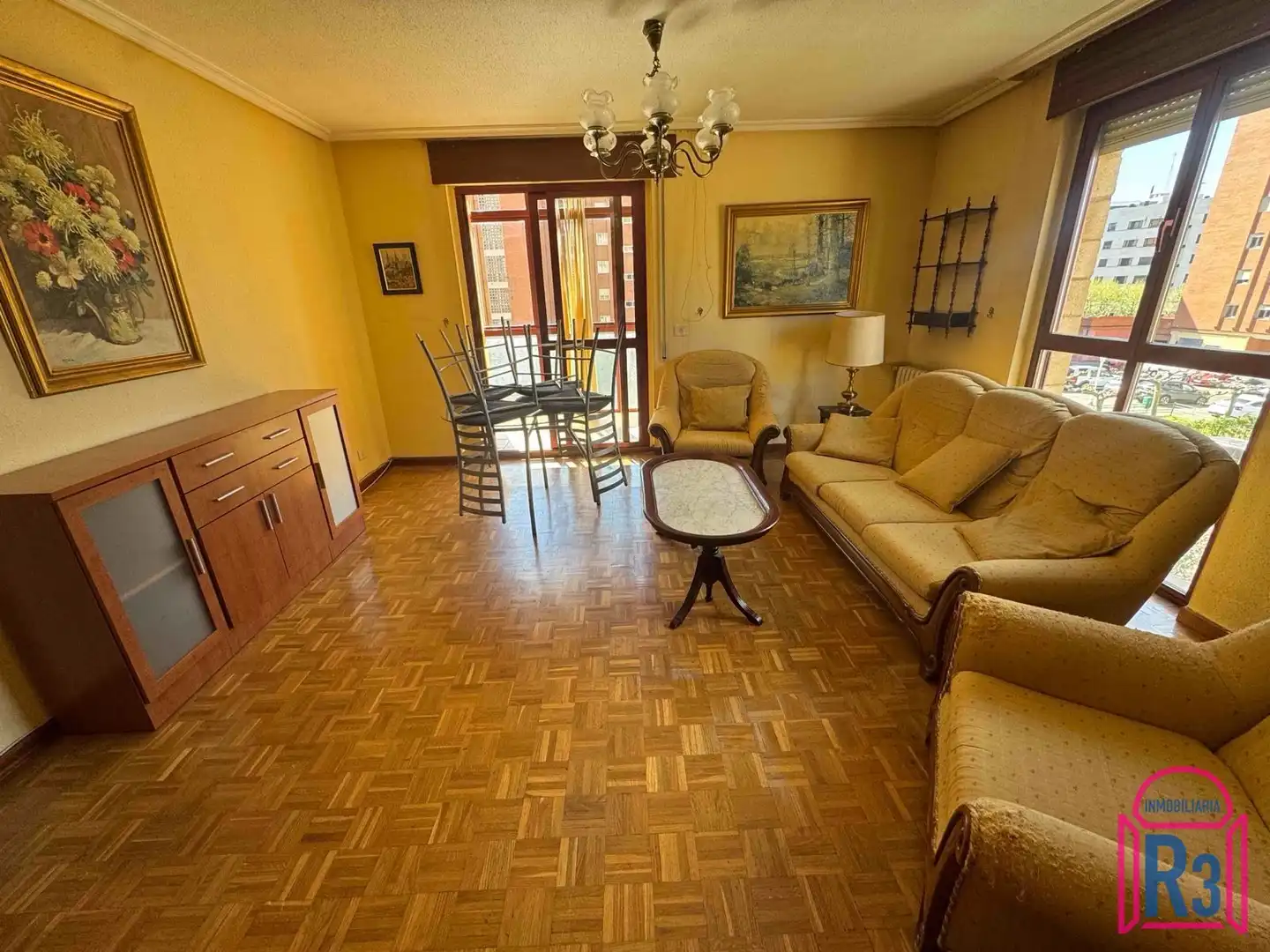 Wohnzimmer von Wohnung zum Verkauf in León Capital  mit Heizung und Terrasse