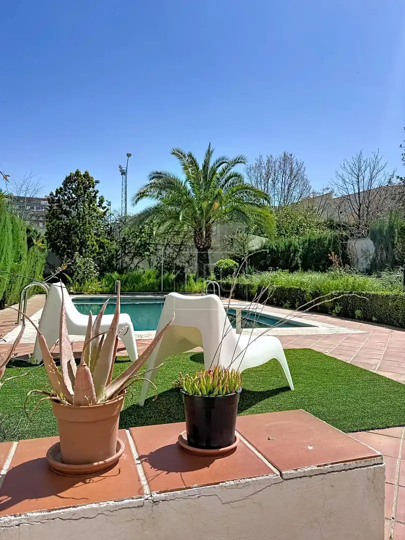 Garten von Einfamilien-Reihenhaus zum Verkauf in Granada mit Klimaanlage, Privatgarten und Terrasse