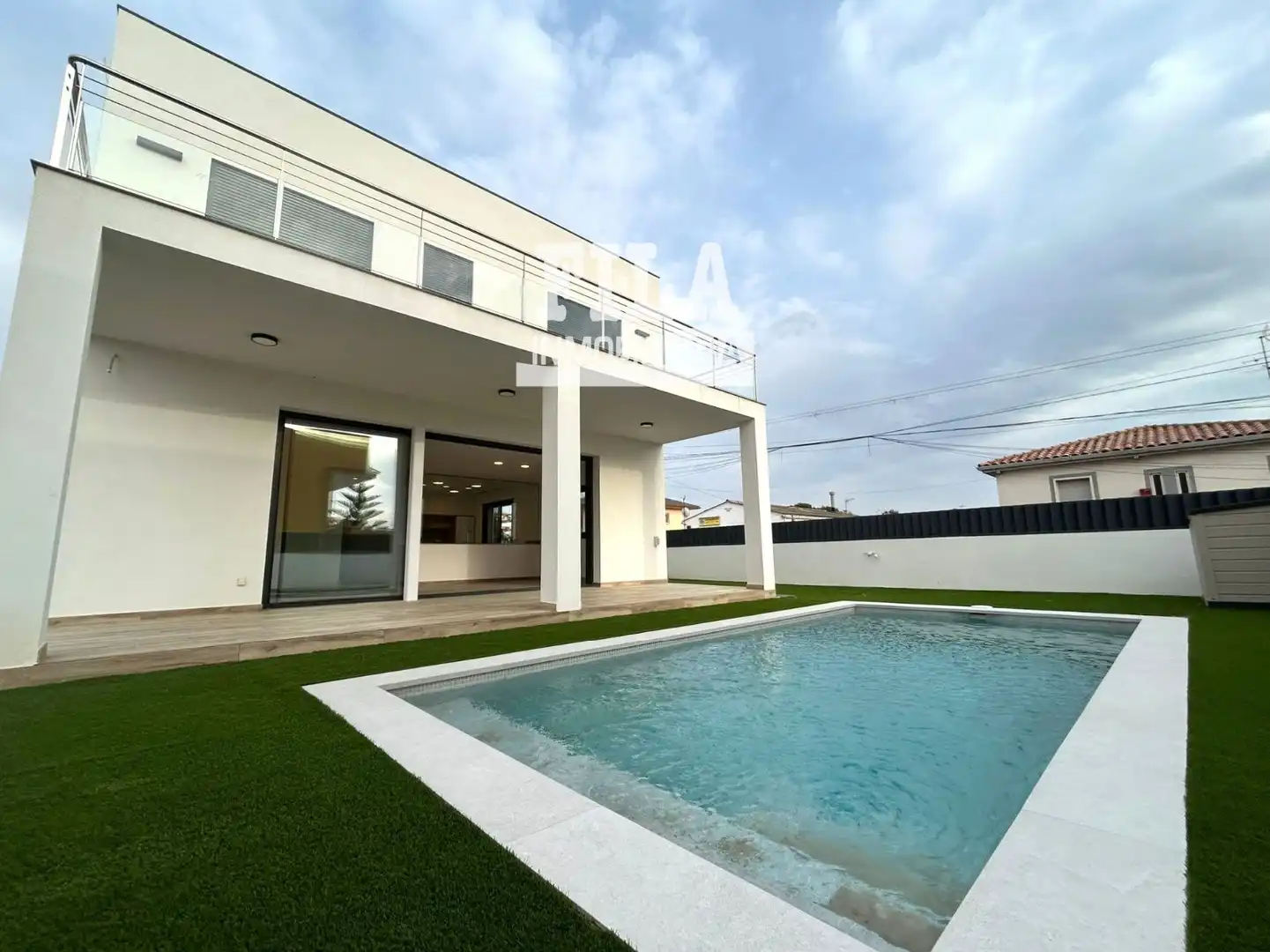 Swimming pool of Houses for rent in El Vendrell  with Air Conditioner, Heating and Terrace