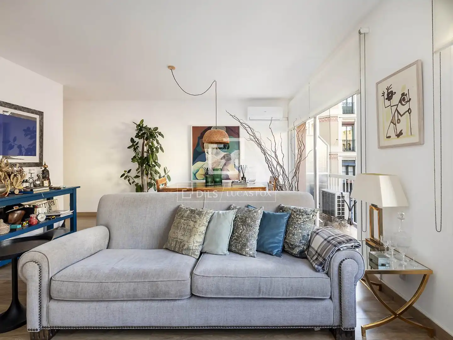 Wohnzimmer von Wohnung zum Verkauf in Barcelona mit Klimaanlage, Parkett und Terrasse