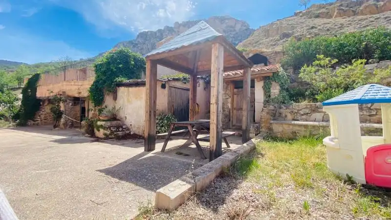 Jardín de Finca rústica en venta en Villarluengo con Calefacción, Jardín privado y Terraza