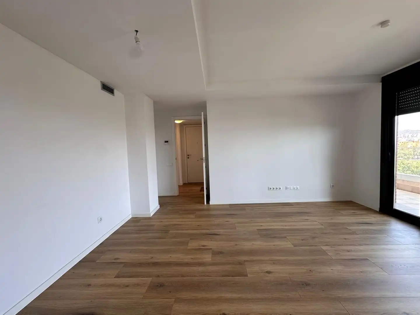 Sala d'estar de Pis de lloguer en Sant Adrià de Besòs amb Aire condicionat, Calefacció i Parquet