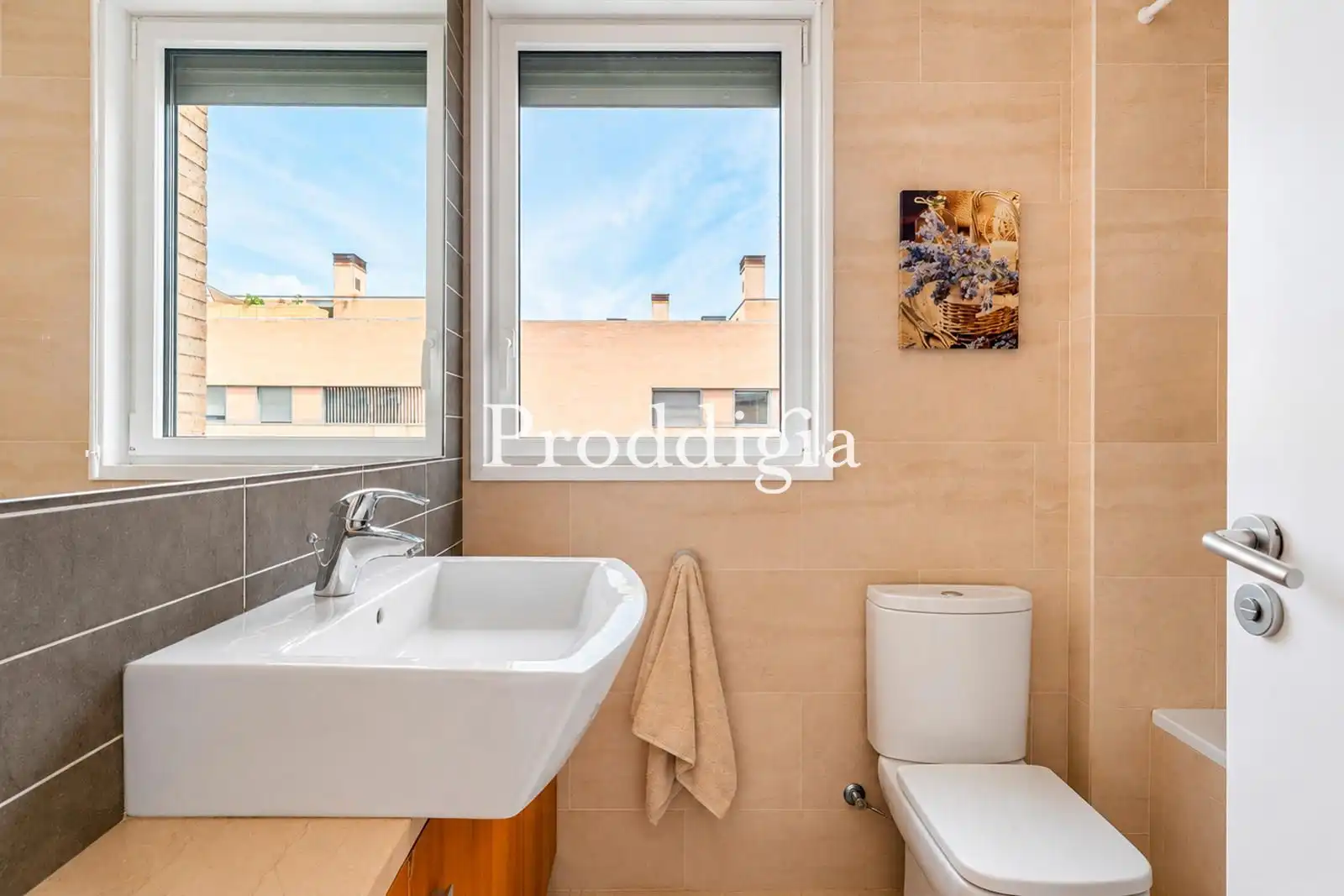 Bathroom of Attic for sale in Sant Cugat del Vallès  with Air Conditioner, Heating and Terrace