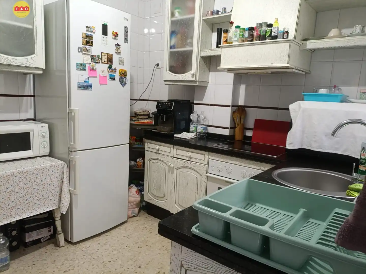 Cocina de Casa adosada en venta en Lepe con Terraza, Trastero y Balcón