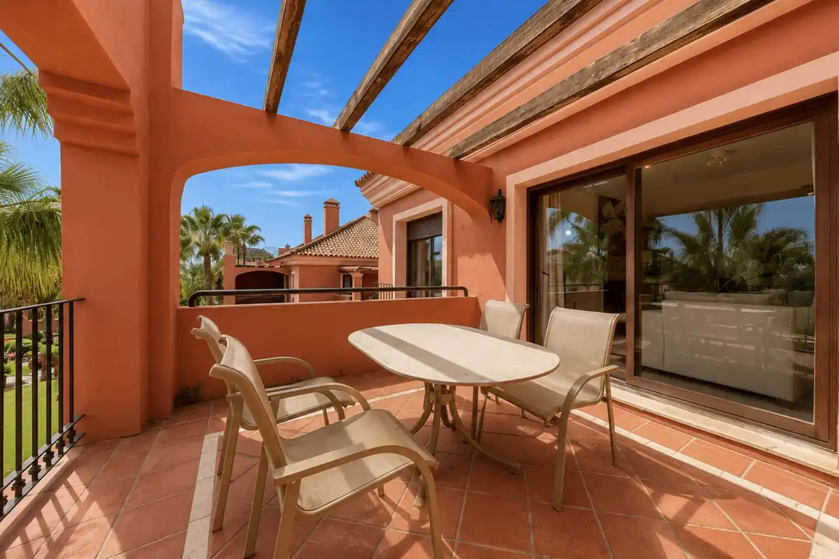 Terrassa de Dúplex en venda en Marbella amb Aire condicionat, Terrassa i Traster