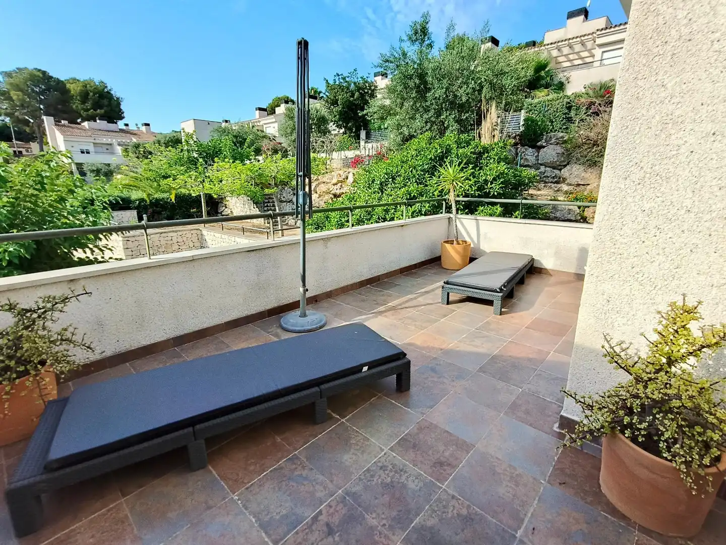 Terrassa de Casa adosada en venda en Moraira amb Aire condicionat, Calefacció i Jardí privat
