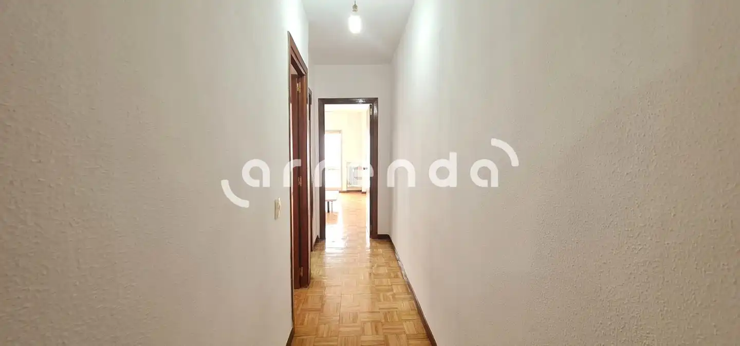 Piso de alquiler en Del Amor De Dios, Cortes - Huertas