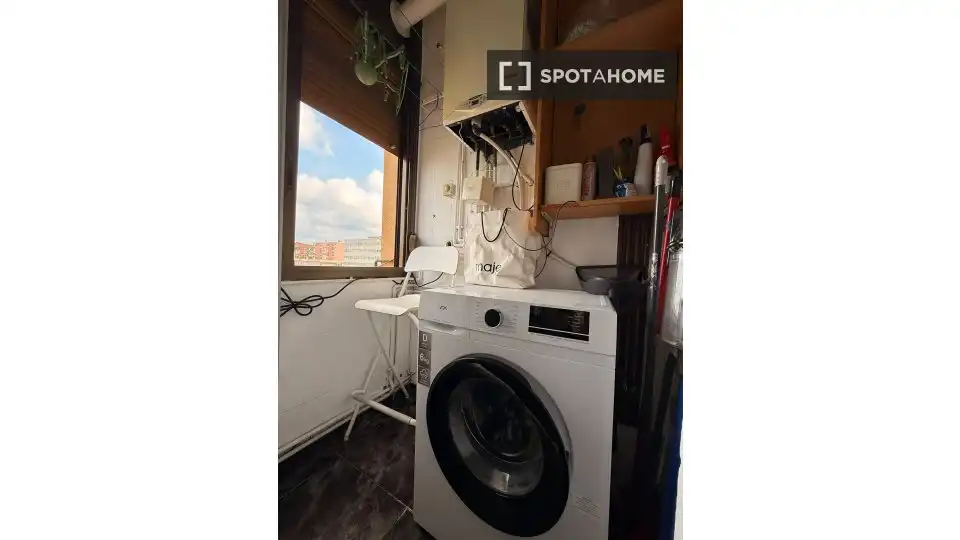 Habitación de Piso para compartir en Barcelona con Aire acondicionado, Calefacción y Terraza