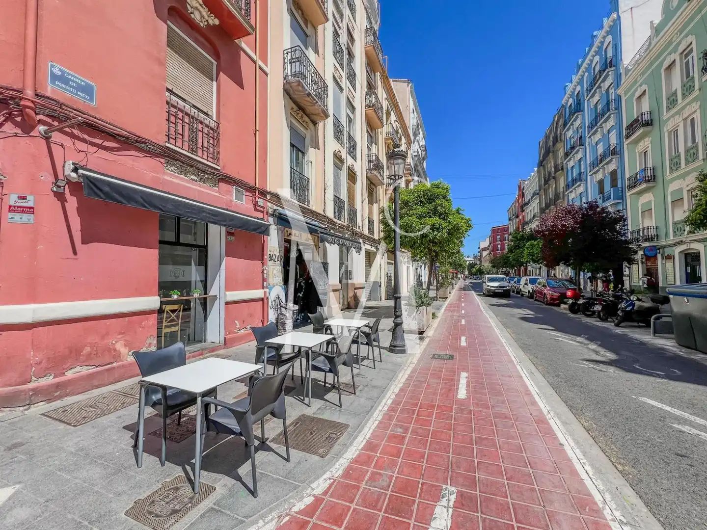 Vista exterior de Local de lloguer en Valencia