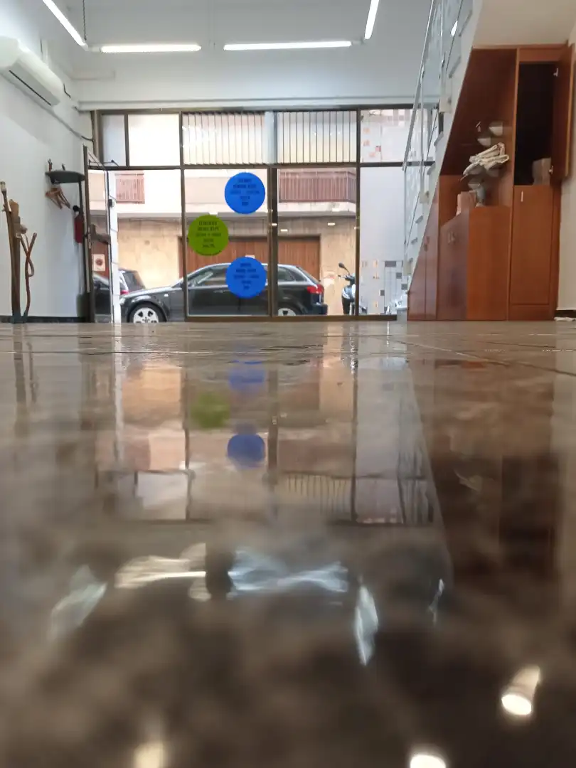 Local de alquiler en Cornellà de Llobregat con Aire acondicionado