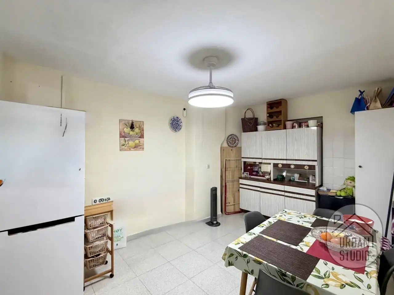 Cocina de Piso en venta en Alicante / Alacant con Aire acondicionado, Amueblado y Balcón