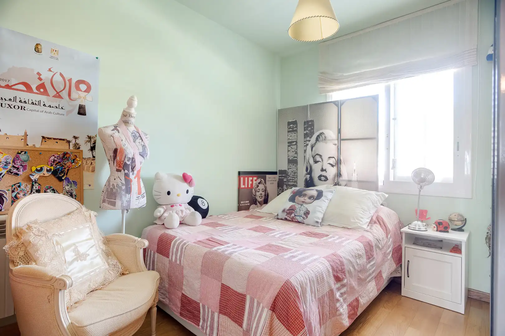 Schlafzimmer von Einfamilien-Reihenhaus zum Verkauf in Premià de Dalt mit Klimaanlage, Heizung und Privatgarten