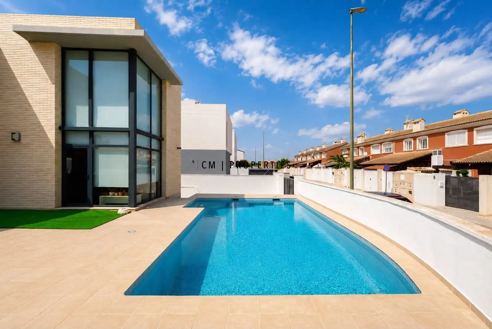 Piscina de Casa o chalet en venta en La Pobla de Vallbona con Aire acondicionado, Calefacción y Terraza