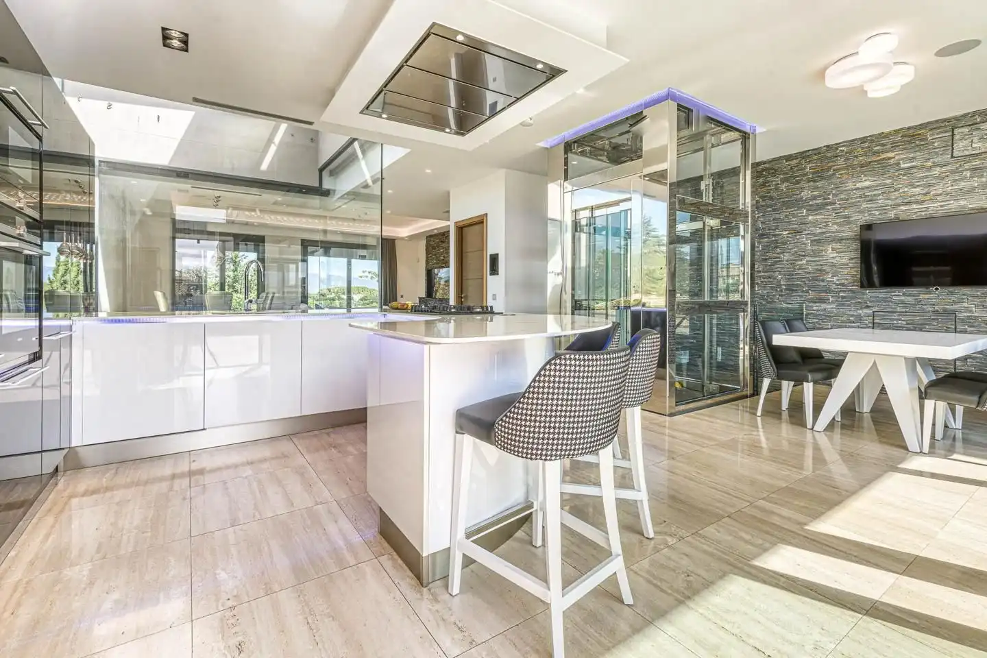 Kitchen of Houses for sale in Figueres  with Private garden, Terrace and Swimming Pool