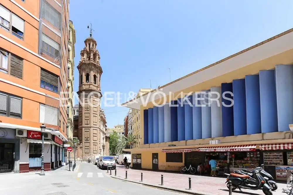 Exterior view of Flat for sale in Valencia  with Air Conditioner, Heating and Parquet flooring