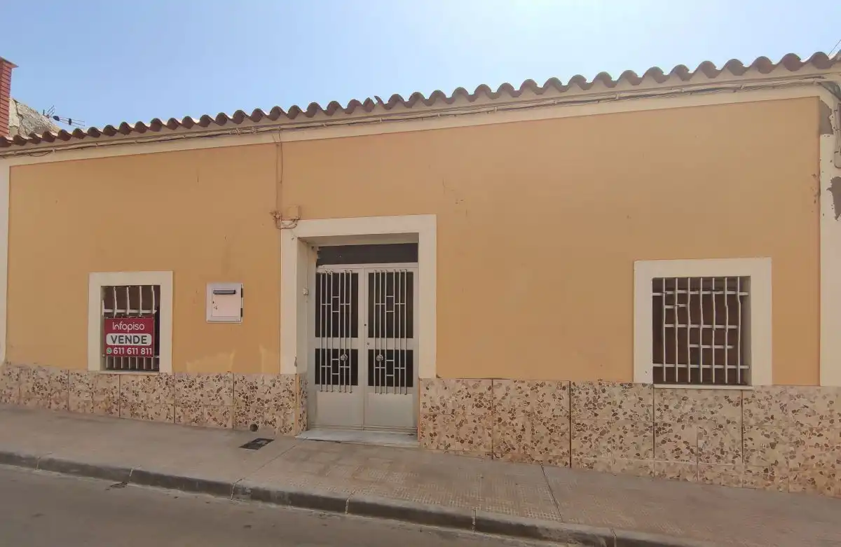 House for sale in Valdepeñas