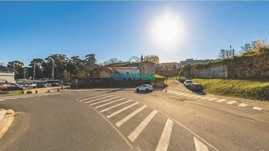 Vista exterior de Casa adosada en venda en A Coruña Capital  amb Calefacció, Jardí privat i Terrassa