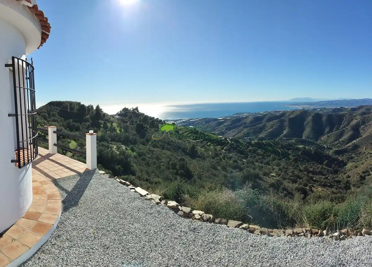 Vista exterior de Finca rústica de alquiler en Torrox con Terraza