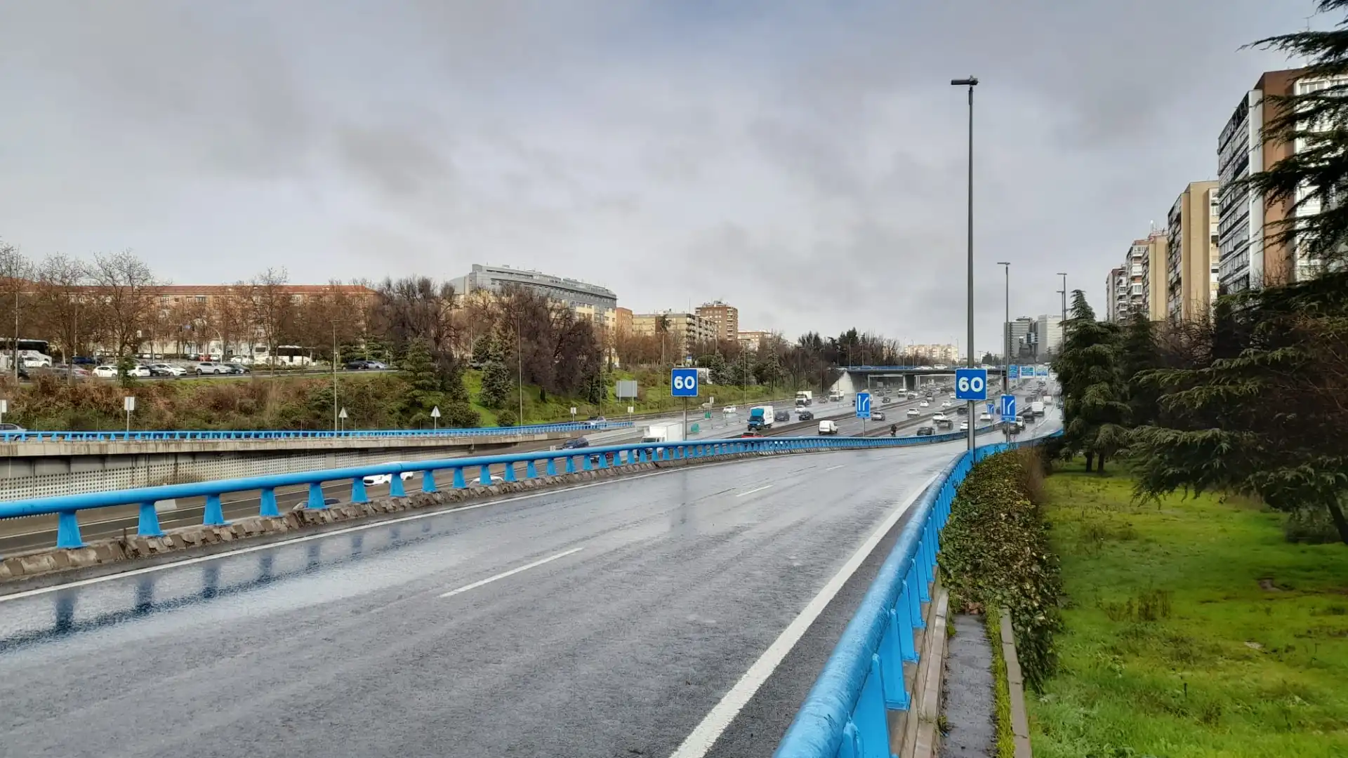 Außenansicht von Wohnung zum Verkauf in Madrid mit Heizung, Terrasse und Abstellraum
