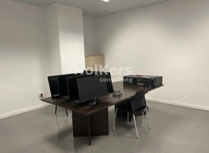 Industrial buildings for rent in Centre