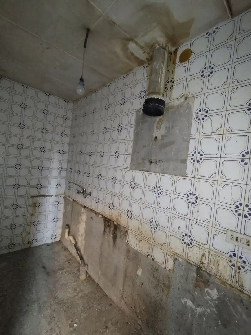 Bathroom of Houses for sale in Castelldans