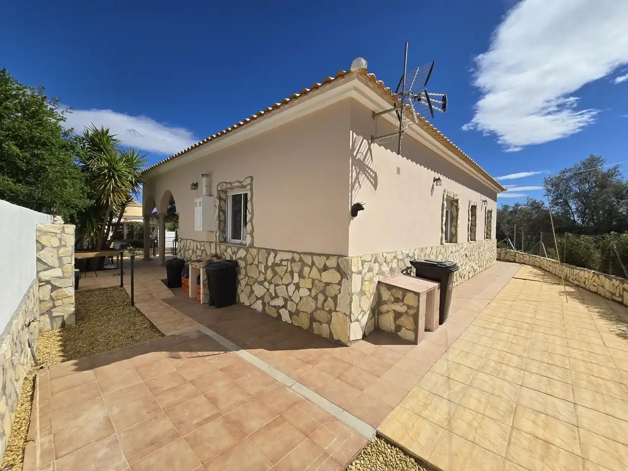 Vista exterior de Casa o chalet en venta en Cantoria con Aire acondicionado y Terraza