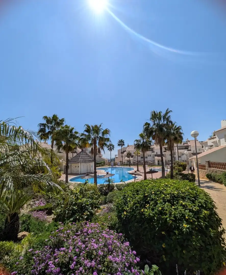 Vista exterior de Pis en venda en Benalmádena amb Aire condicionat, Calefacció i Traster