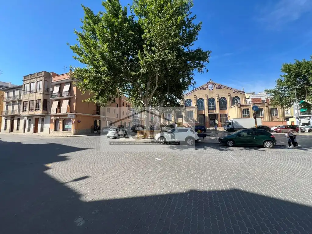 Gewerbefläche zum Verkauf in Calle Pare Marchena