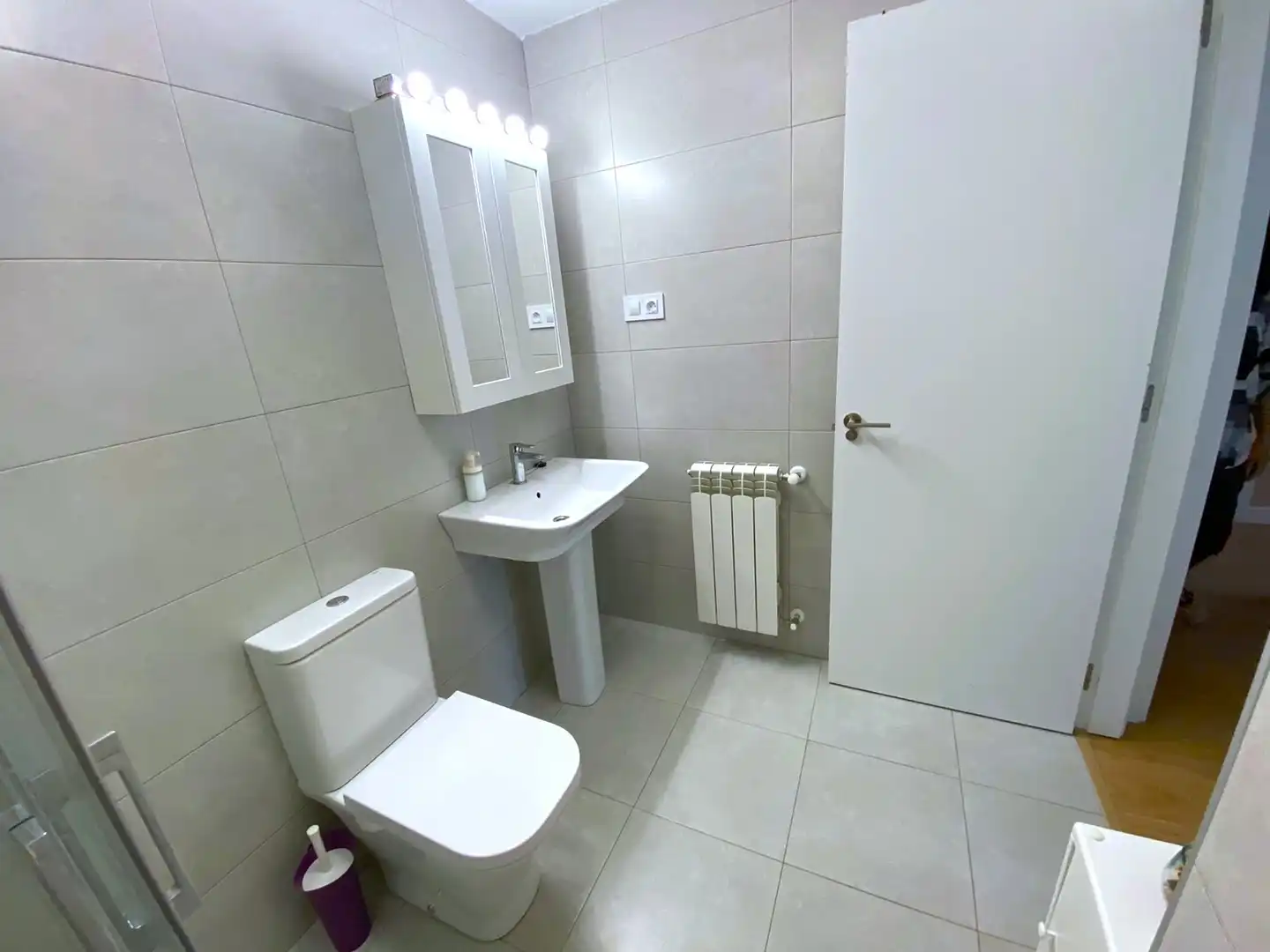Bathroom of Flat for sale in Castro-Urdiales  with Heating, Private garden and Parquet flooring