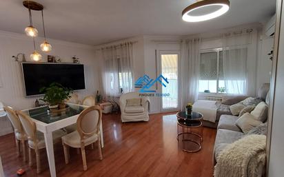 Living room of Attic for sale in Sant Sadurní d'Anoia  with Air Conditioner, Heating and Terrace