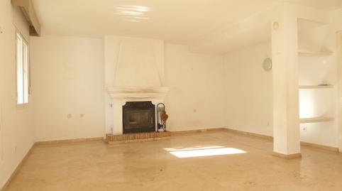 Foto 3 de Casa adosada en venda a Avenida Petunias, 27, Nueva Alcántara, Marbella