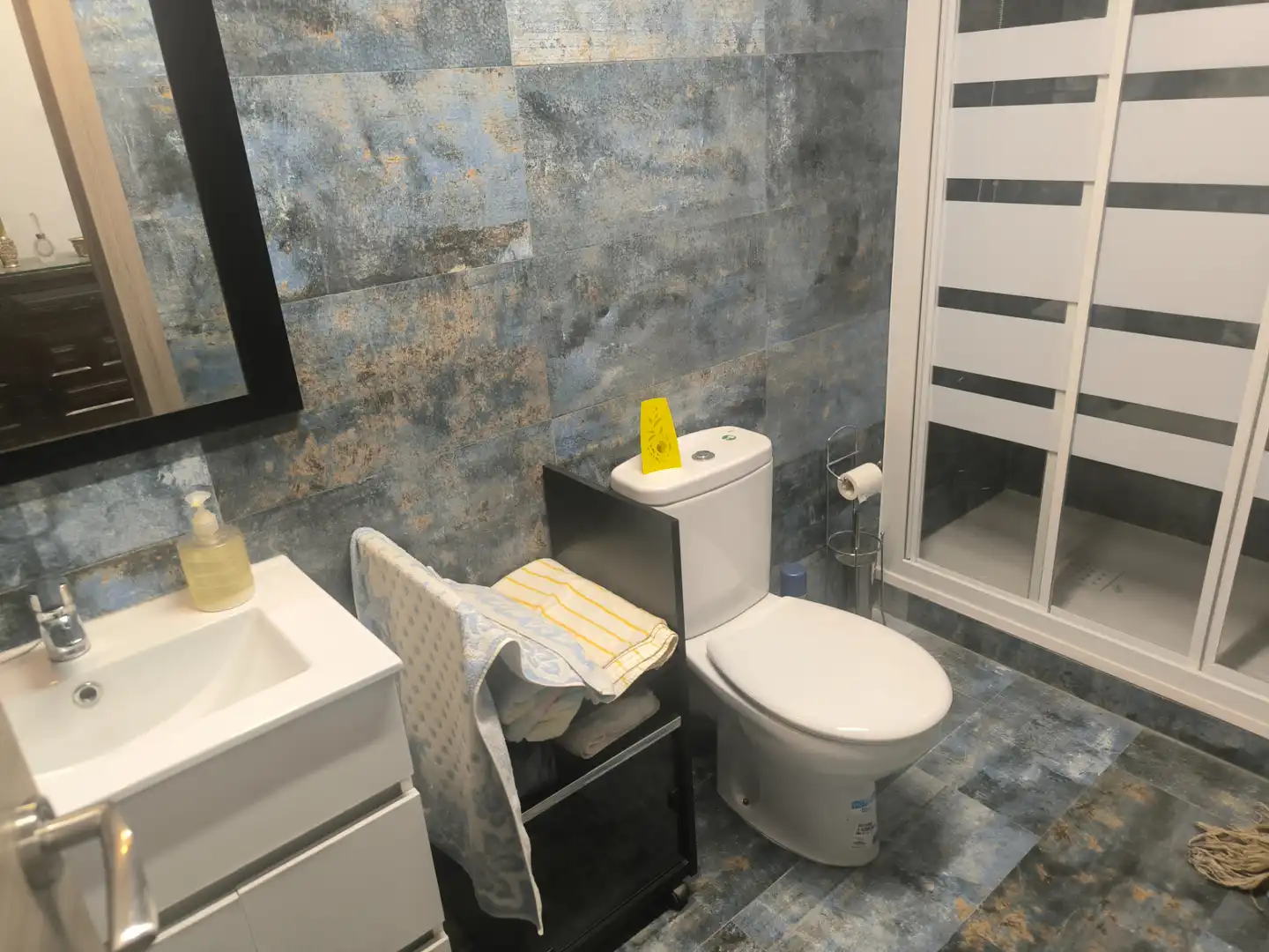 Badezimmer von Lagerraum zum Verkauf in Madrid