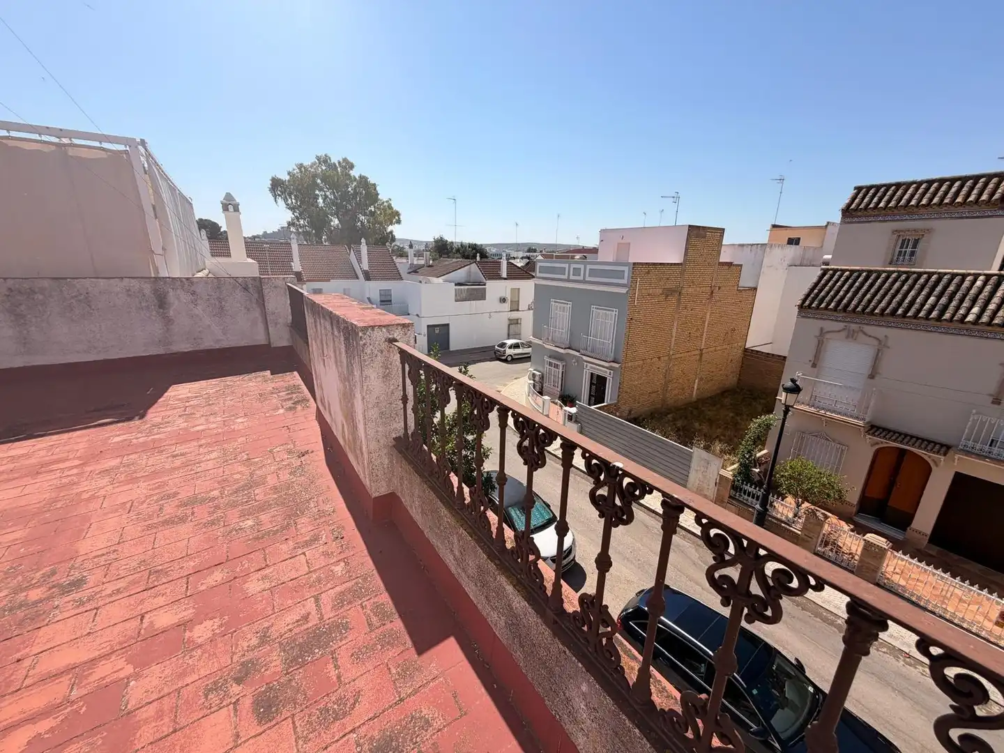 Exterior view of Houses for sale in Morón de la Frontera