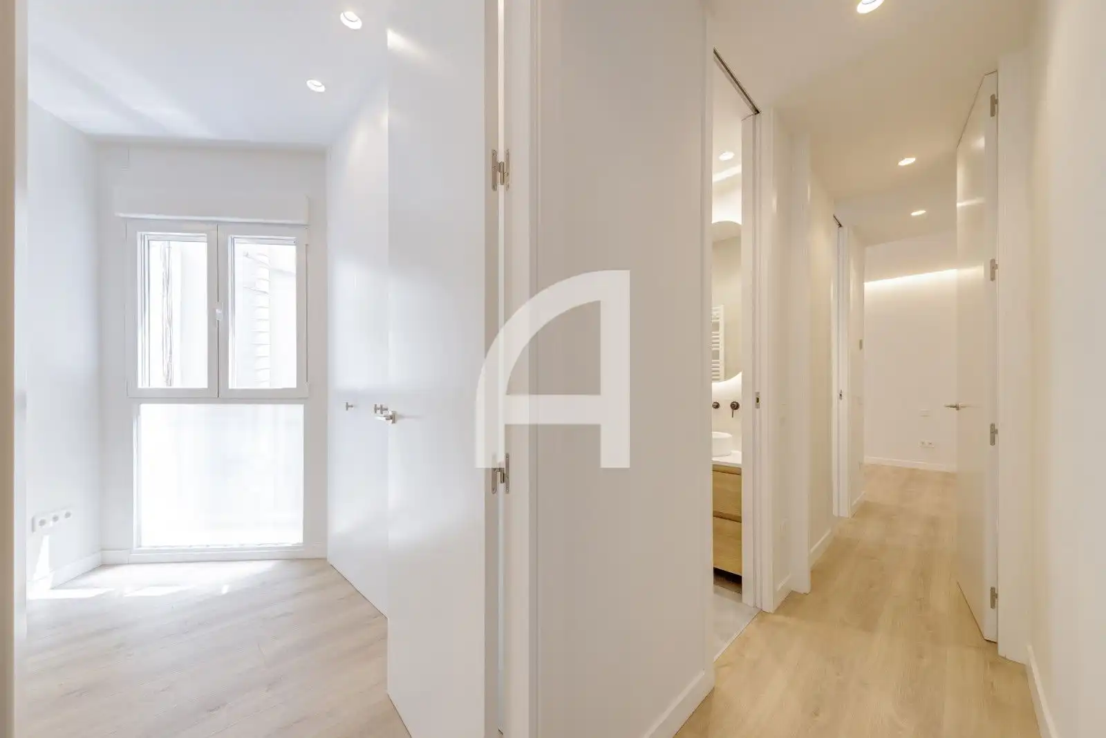 Wohnung zum Verkauf in Madrid mit Klimaanlage, Heizung und Terrasse