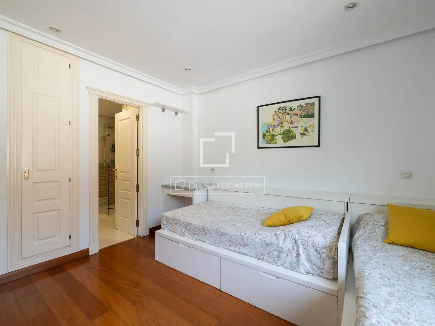 Habitación de Casa o chalet en venta en Madrid con Aire acondicionado, Calefacción y Jardín privado