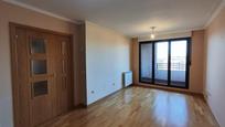 Bedroom of Flat for sale in Arroyo de la Encomienda  with Heating, Terrace and Balcony