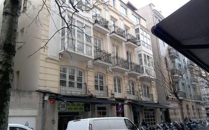 Vista exterior de Pis en venda en Santander
