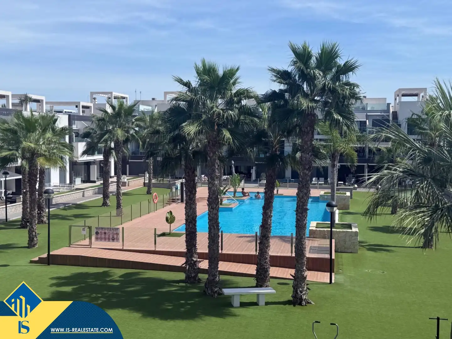 Bungalow con piscina in vendita a El Raso, imagen 3