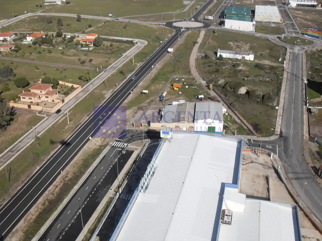Terreni e lotti in vendita a Malpartida de Cáceres, imagen 3