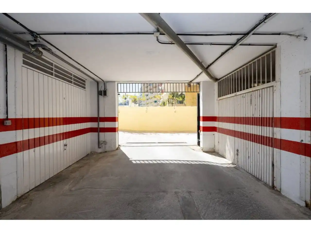 Parkplatz von Wohnungen zum Verkauf in Almuñécar mit Terrasse, Möbliert und Alarm