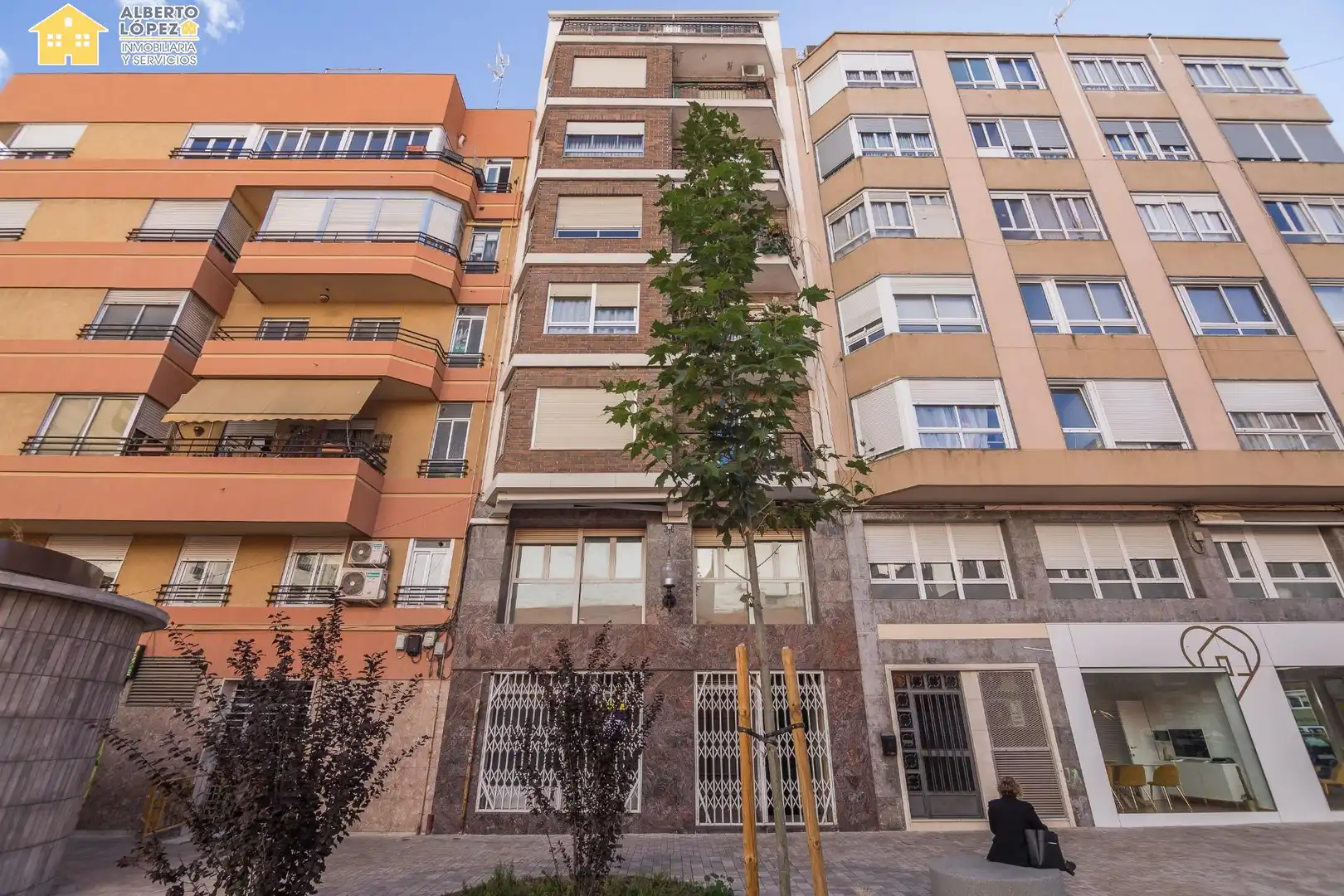 Vista exterior de Ático en venta en Elche / Elx con Terraza y Balcón