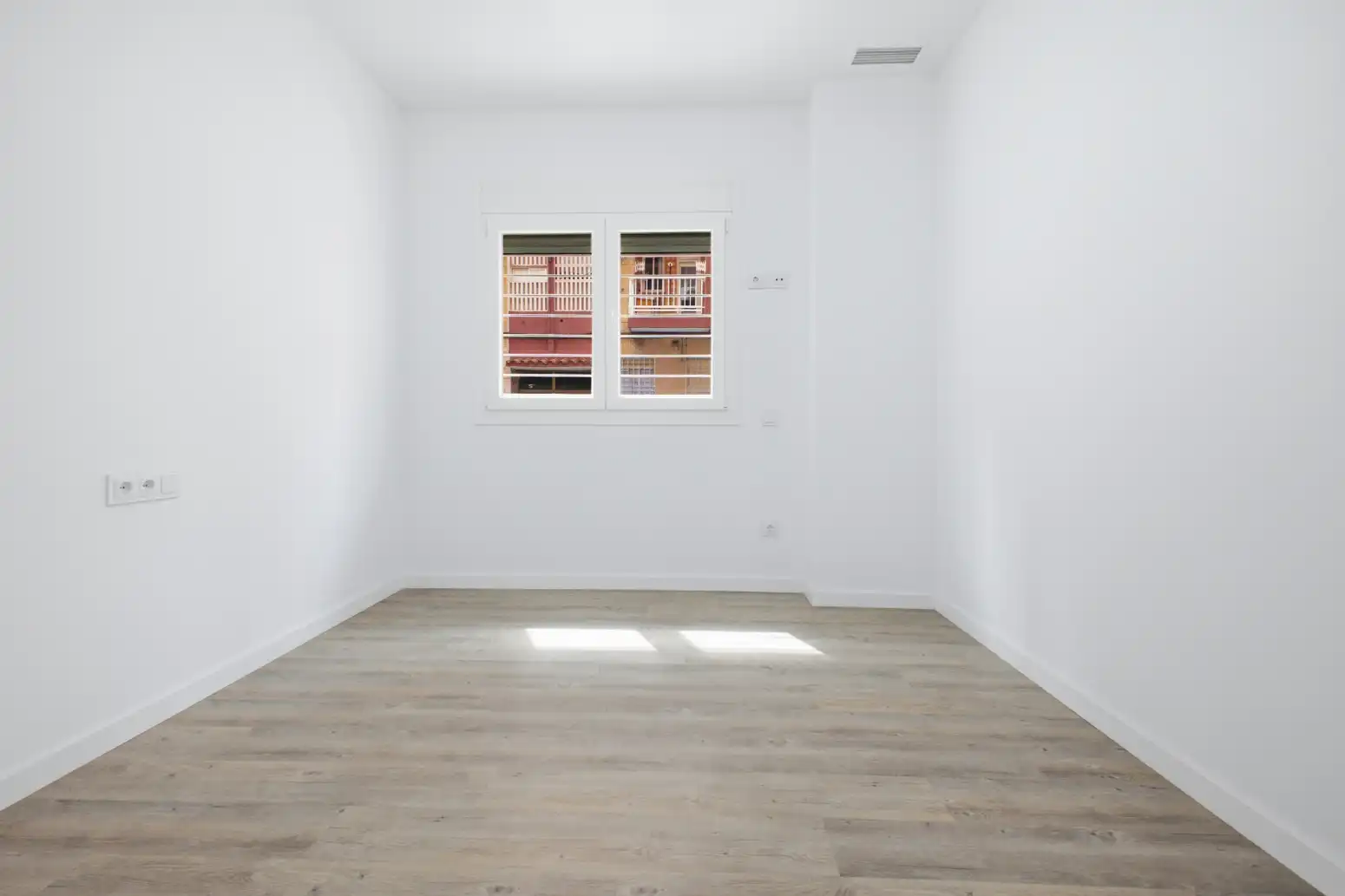Bedroom of Flat for sale in Alaquàs  with Air Conditioner and Heating