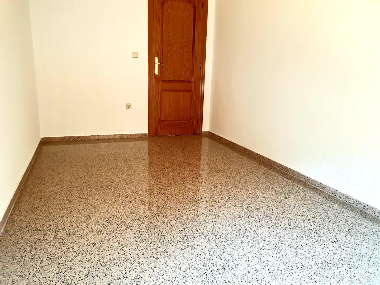 Piso en venta en Crevillent con Calefacción y Balcón
