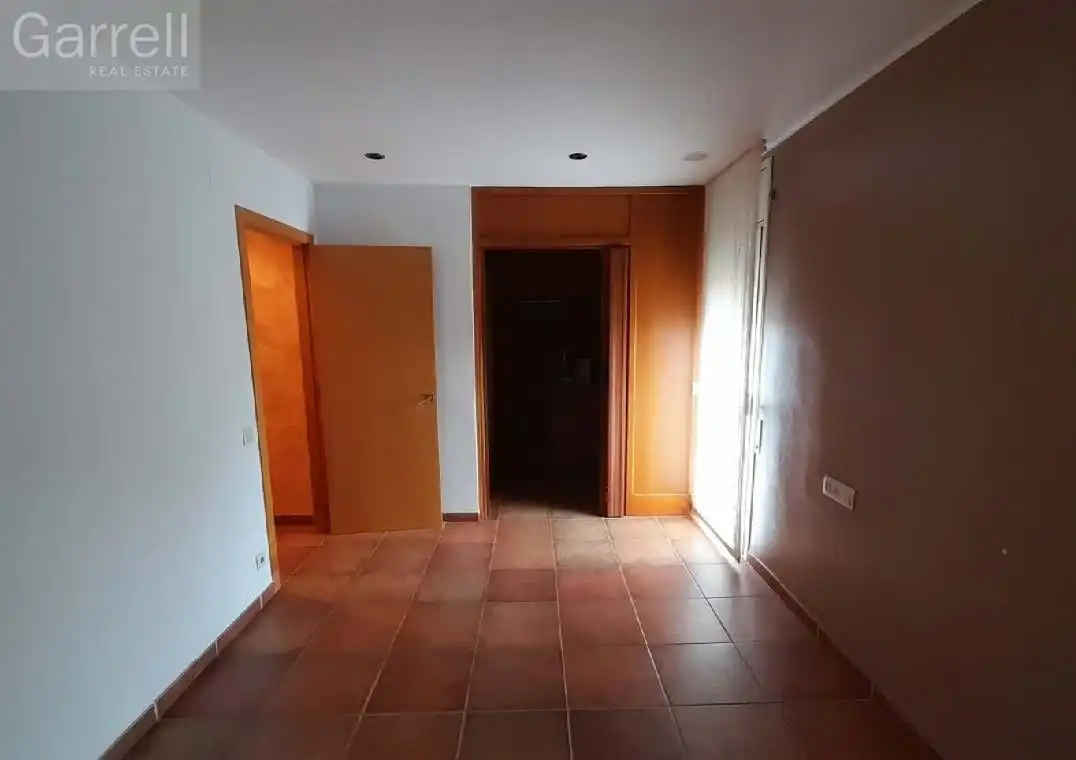 Casa adosada en venda a CL SANT GRAU (P) UR LA COMETA MONTAGUT I OIX (GI, Montagut i Oix