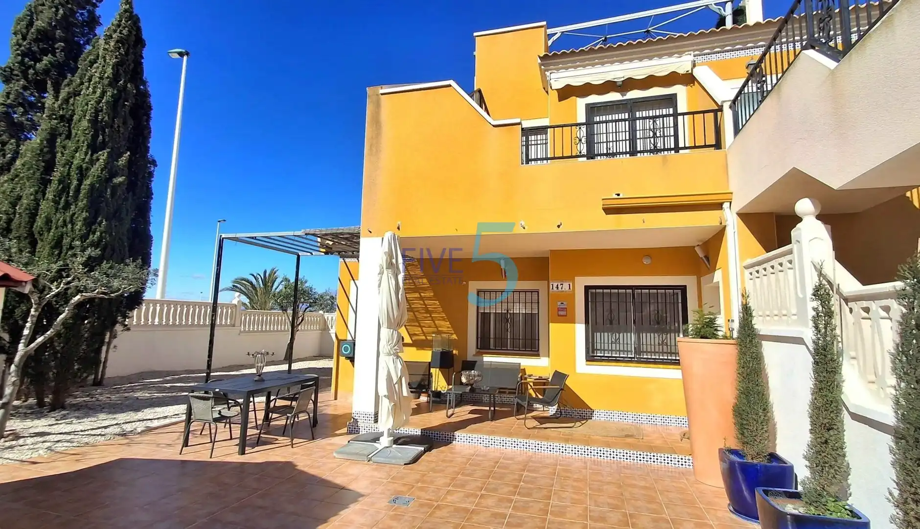 Piso con piscina en venta en Los Arenales del Sol
