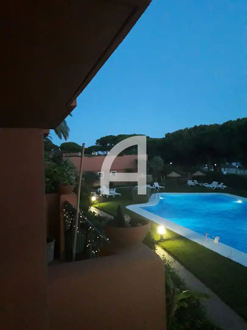 Flat for rent in de los Alisos, Cabopino - Artola