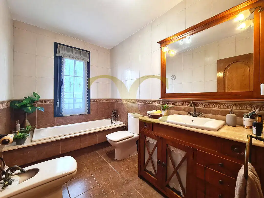 Bathroom of Houses for sale in Gijón   with Heating, Private garden and Terrace