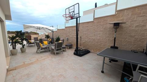 Foto 5 de Casa adosada en venda a Calle Nabucco, Los Almendros, Alicante