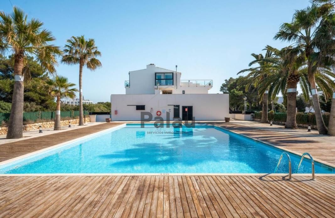 Schwimmbecken von Wohnungen zum verkauf in Ciutadella de Menorca mit Klimaanlage und Terrasse