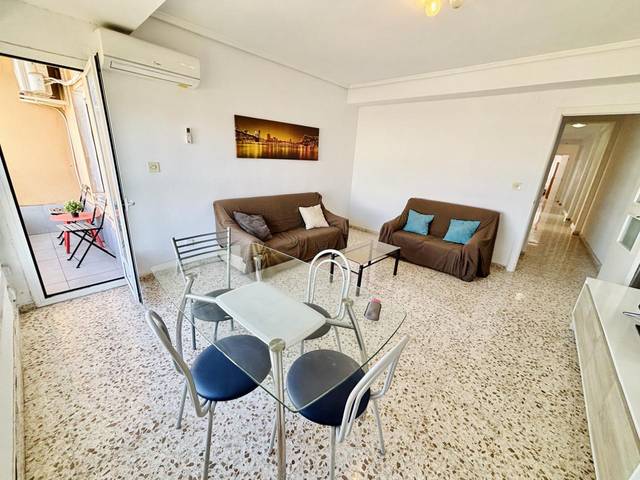 Piso en Alquiler en Carrer d'Albalat dels Tarongers en La Carrasca